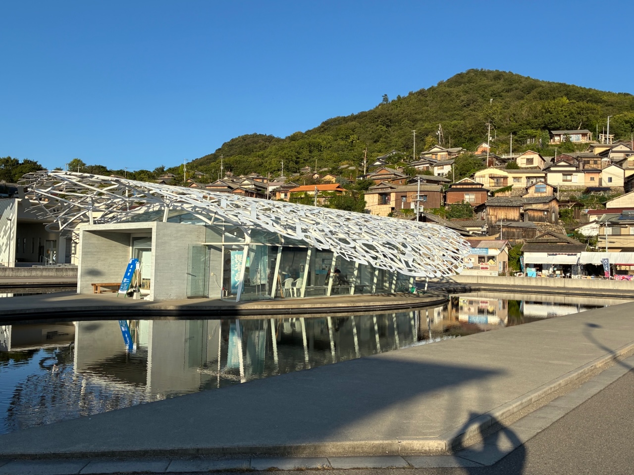 村田真｜美術遊歩09──芸術祭の秋（前編） – artscape