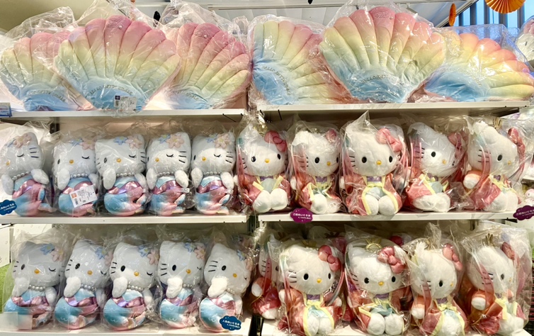 マスコット乙姫再入荷！！ | AWAJI HELLO KITTY APPLE LAND