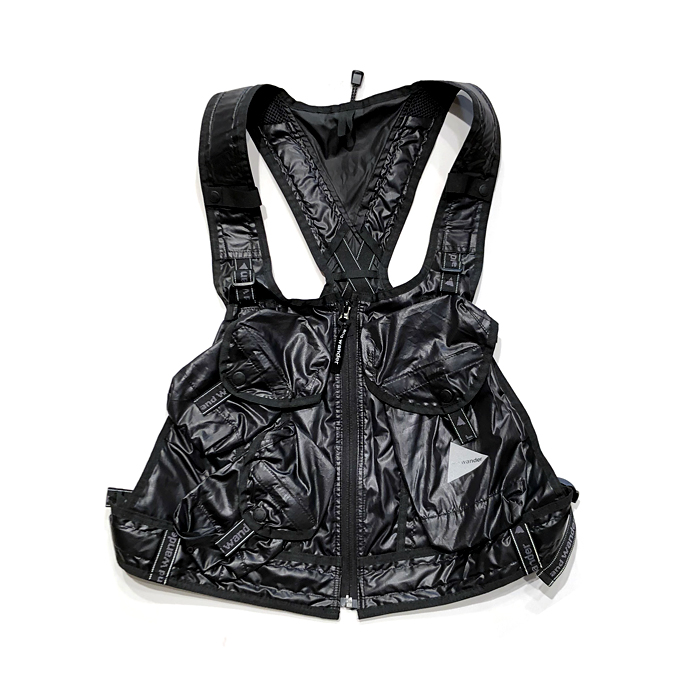 and wander】utility pocket vest | AT EASE