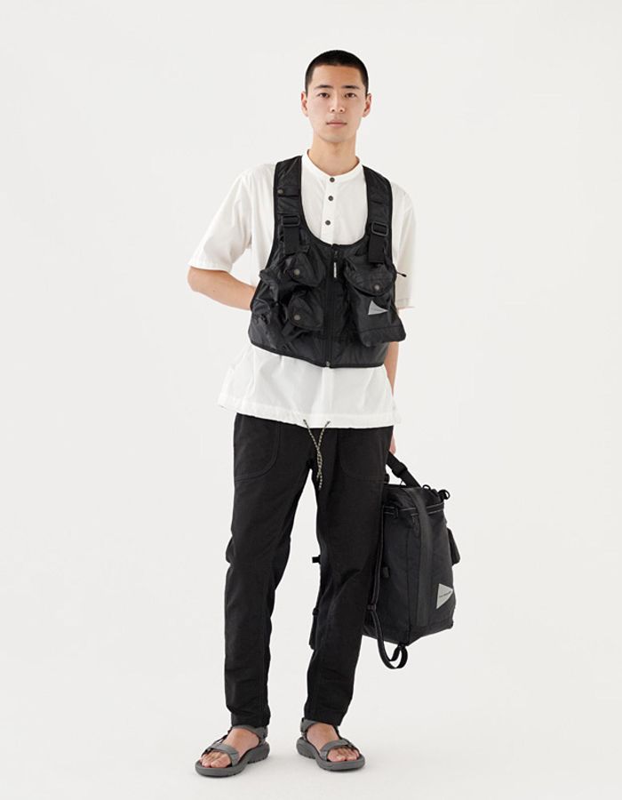 and wander】utility pocket vest | AT EASE
