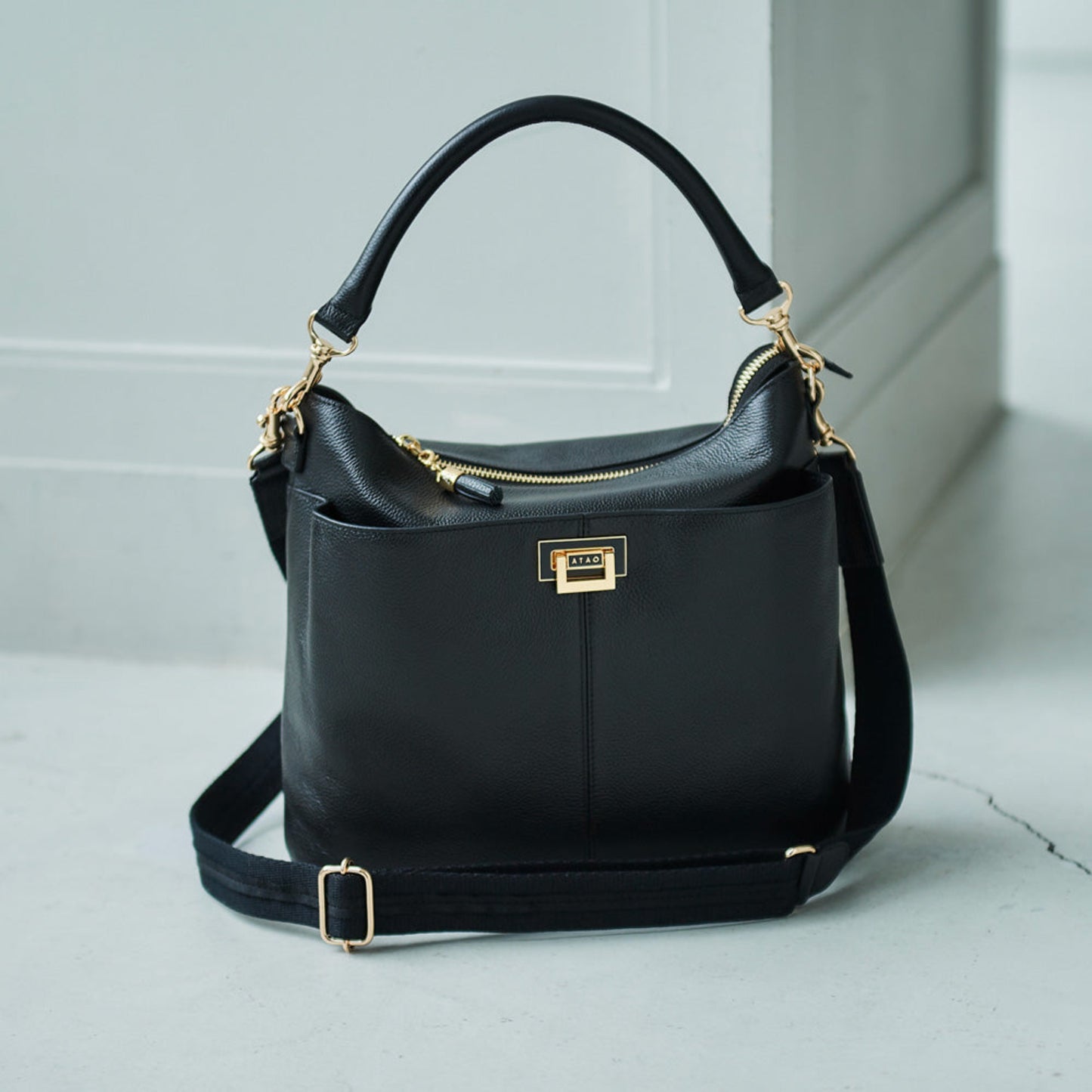 ATAOで人気No;1の2wayバッグ｜水にも汚れにも強い撥水レザー｜WEEKEND