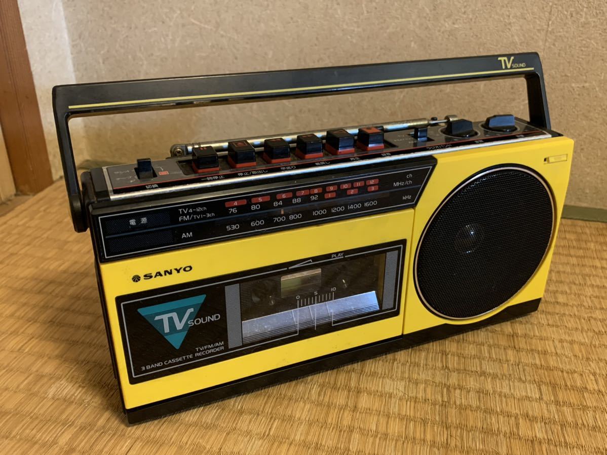K010⁄SANYO サンヨー ラジカセ MR-A7TV Y イエロー ジャンク(ラジカセ