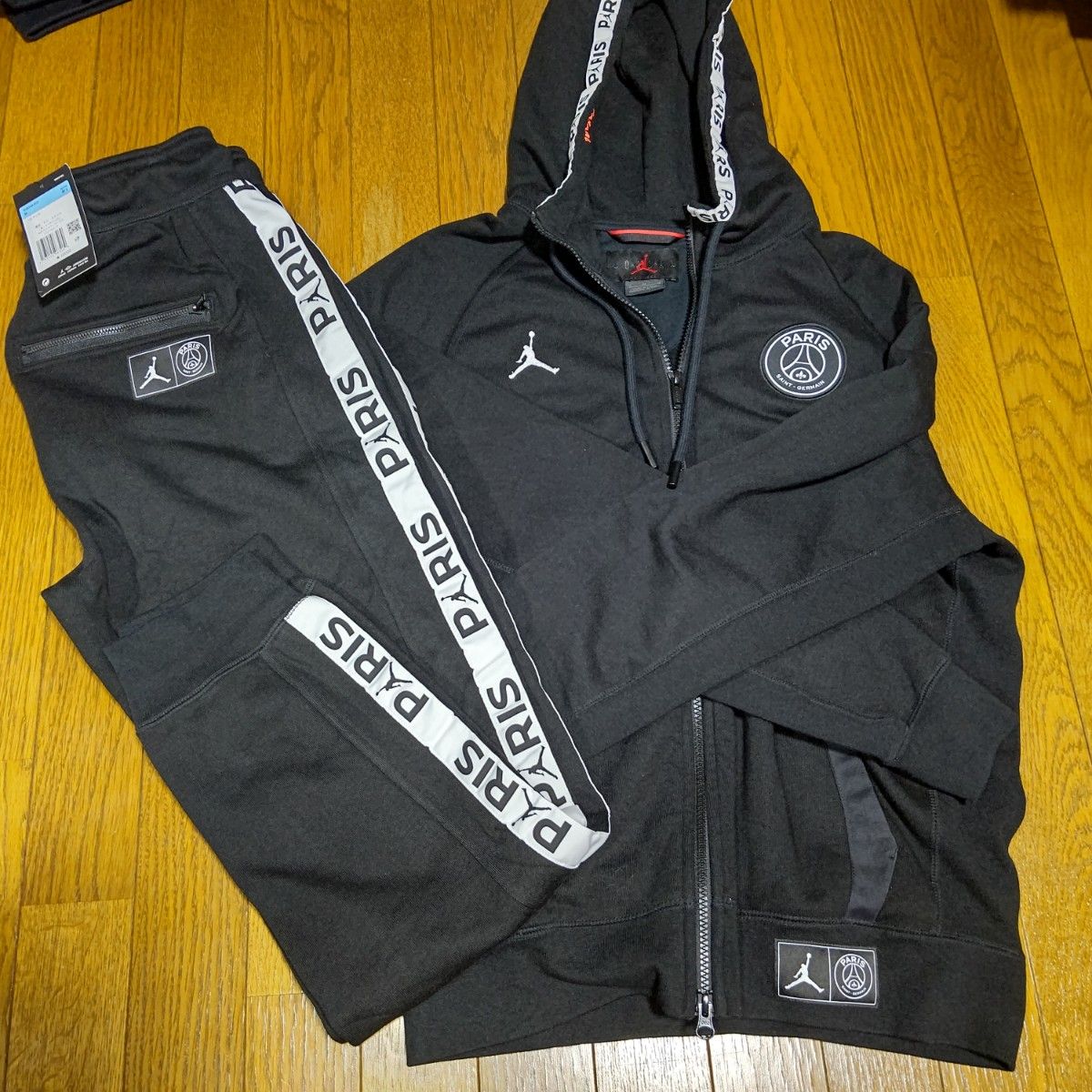 超希少 新品タグ付きエアジョーダン×パリ・サンジェルマン スウェット