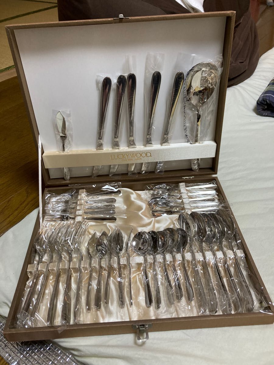 ラッキーウッド ステンレス製 カトラリーセット ディナーセット｜Yahoo