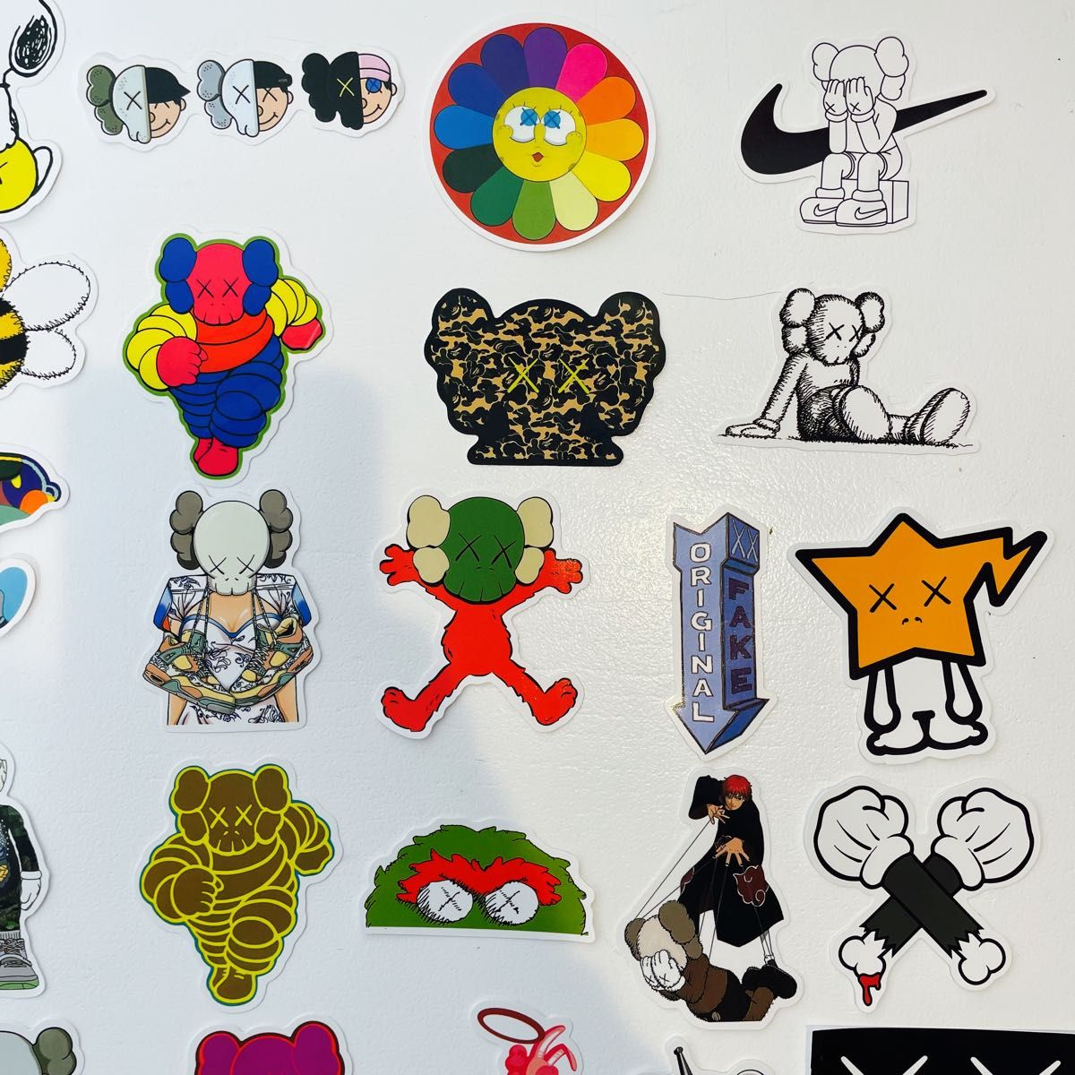 60枚セット】Kaws（カウズ） ステッカー｜Yahoo!フリマ（旧PayPayフリマ）