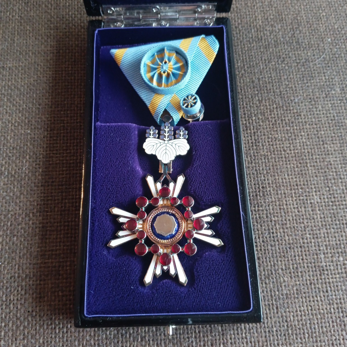 美品】制度改正後 新型 瑞宝小綬章（旧勲四等瑞宝章）略綬付 完品 勲章