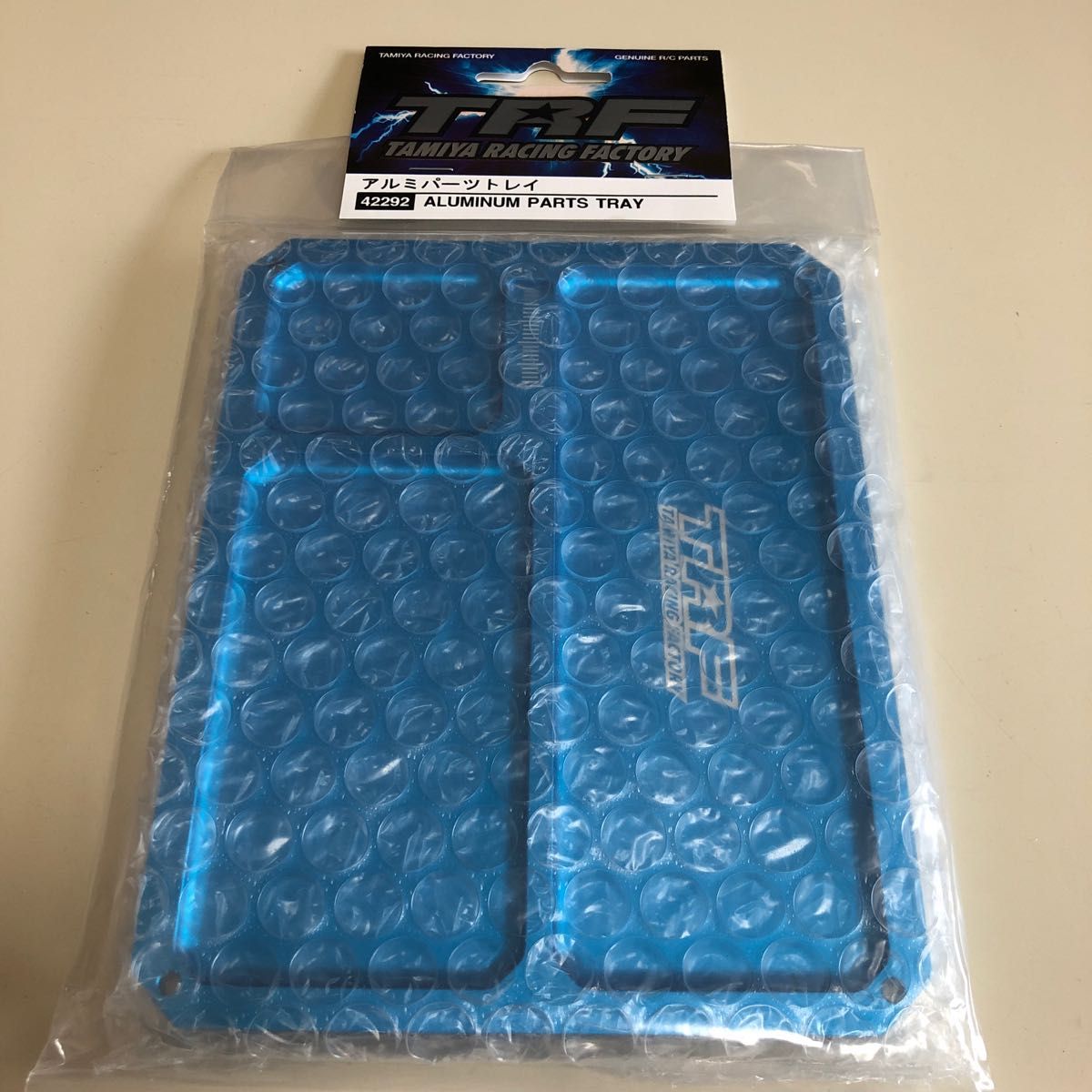 タミヤ TRF 2点セット （ メンテナンススタンド ／ アルミパーツトレイ