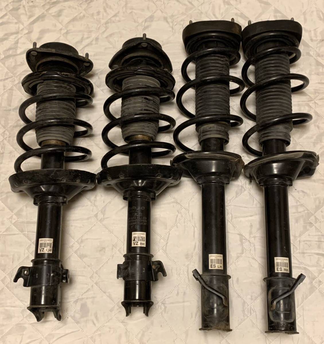 SG5フォレスター クロススポーツターボ 純正ショック 純正