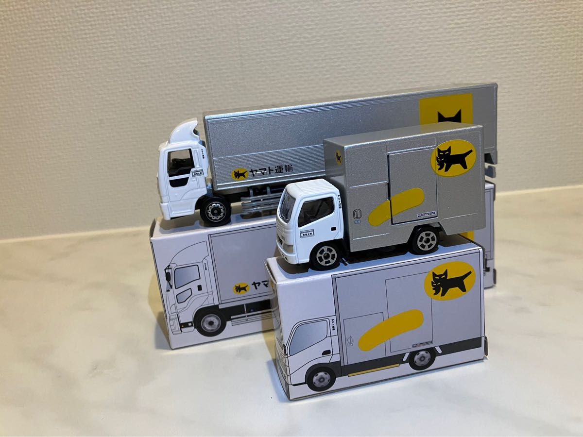 新型ヤマト運輸ミニカー 大型トラック10t車1台と小型トラック2t車1台