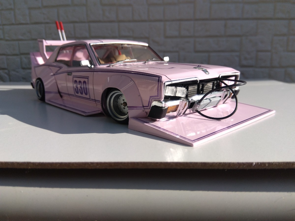 アオシマ 330グロリア 完成品 1/24 街道レーサー アオシマ1/24