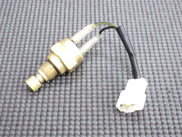 Yahoo!オークション - 新品 スカイライン DR30 FJ20 用 サーモスイッチ