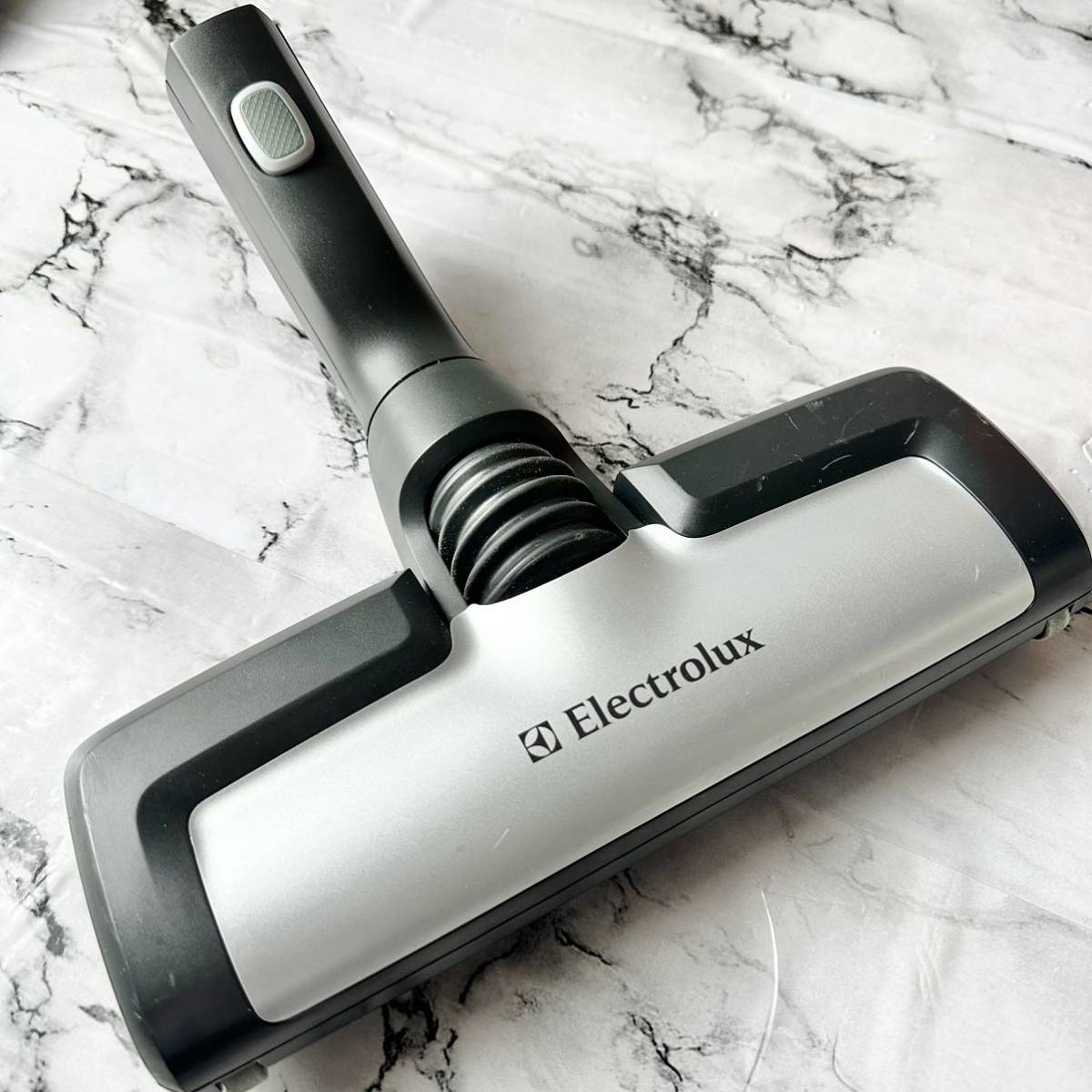 送料無料 Electrolux 紙パック式掃除機 『エルゴスリーオート』｜Yahoo