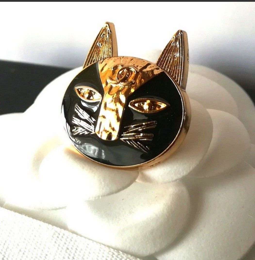 シャネル ヴィンテージ ボタンブローチ ブラック猫 保存袋付き｜Yahoo