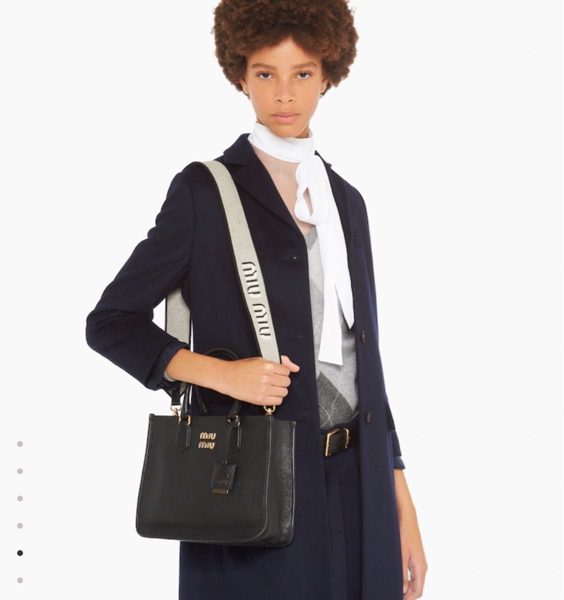 美品 ミュウミュウ ヴィッテロダイノ ソフトレザー ハンドバッグ