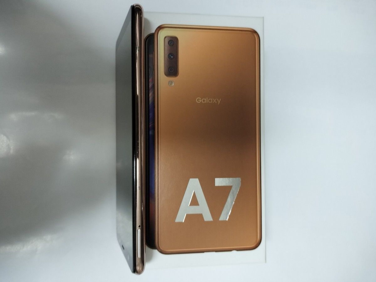 A7 Galaxy ゴールド A7本体（新品未使用、未開封 楽天モバイル対応 sim