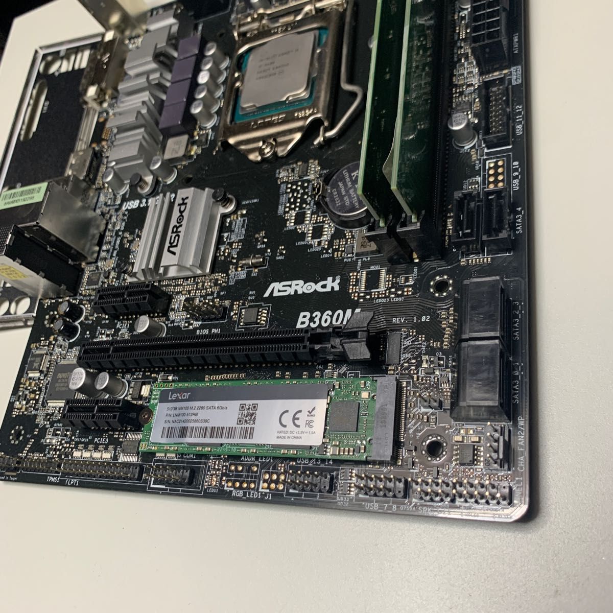 ASRock B360M i5-8400 4GBメモリ2枚 512GB M 2 SSD / LGA1151 MicroATX