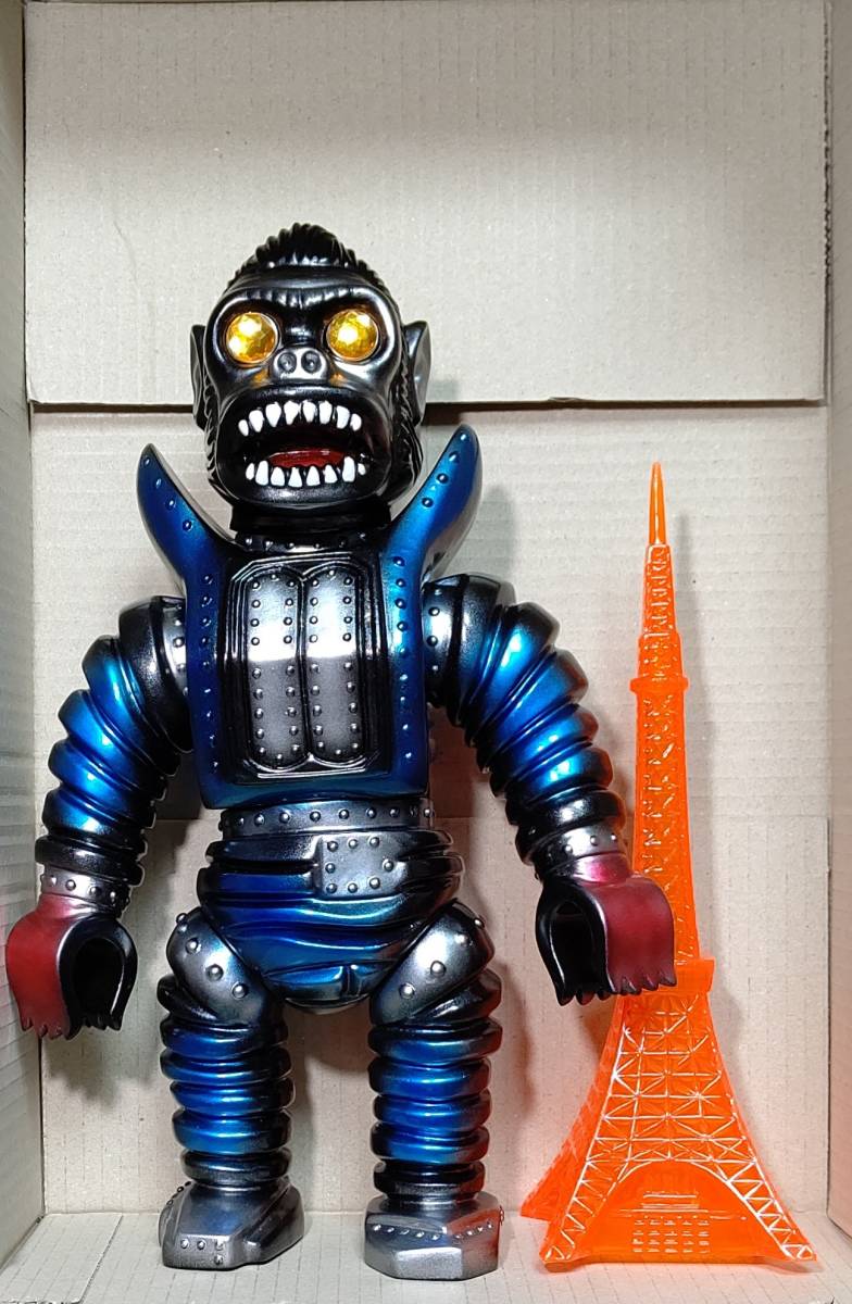 Yahoo!オークション - TARGET EARTH マシンゴリラ ソフビ marmit マー