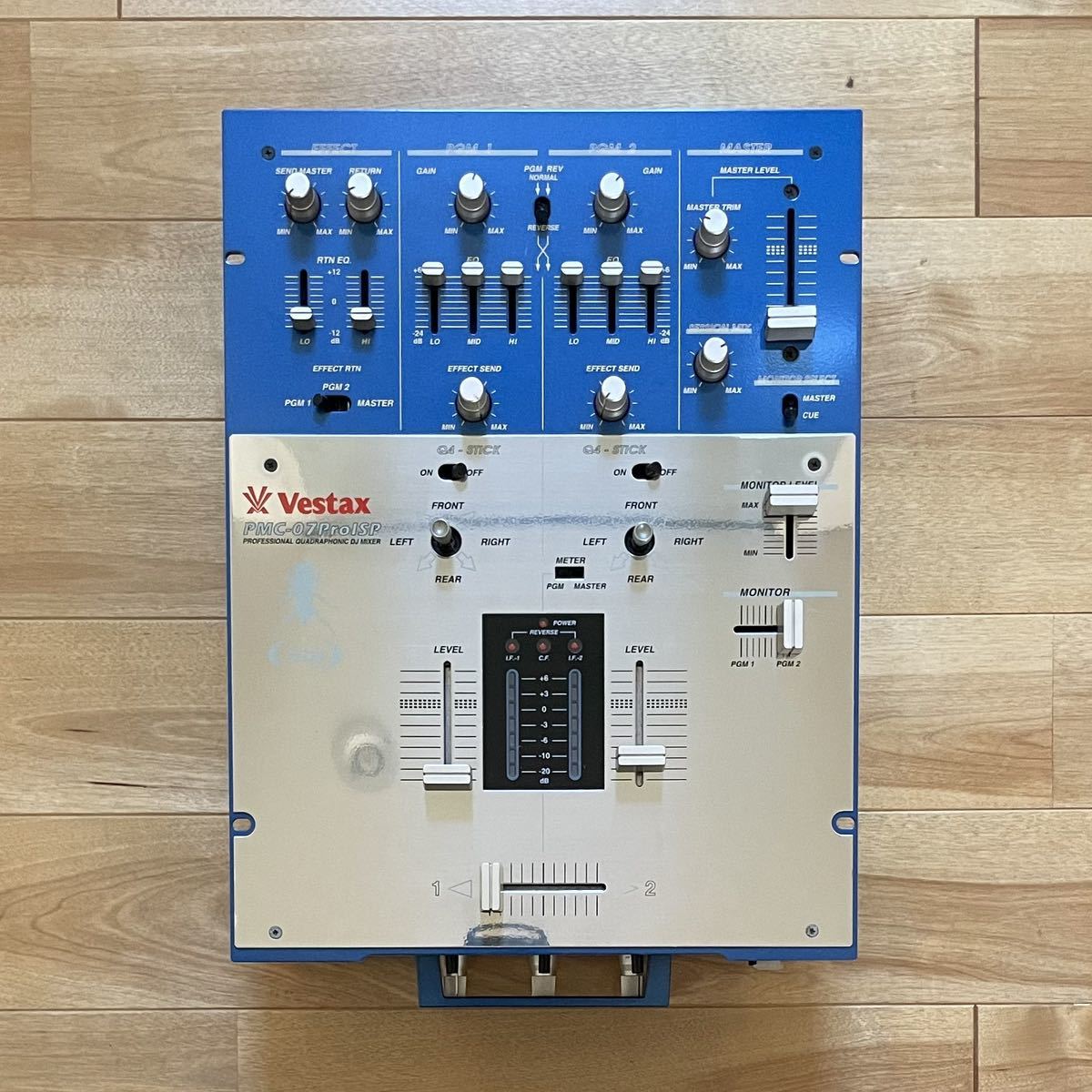 完動品 VESTAX PMC-07Pro ISP DJミキサー Q-BERT INVISIBL SKRATCH
