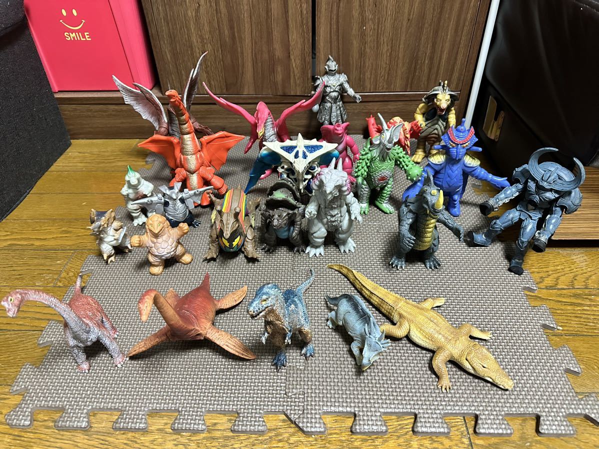 Yahoo!オークション - ウルトラマン怪獣 ウルトラマン 大量セット ウル