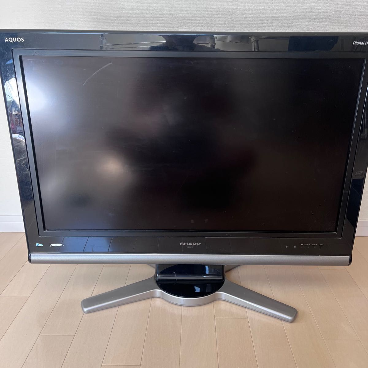 シャープ アクオス 32V型 亀山モデル 液晶テレビ LC-32D10 送料込み