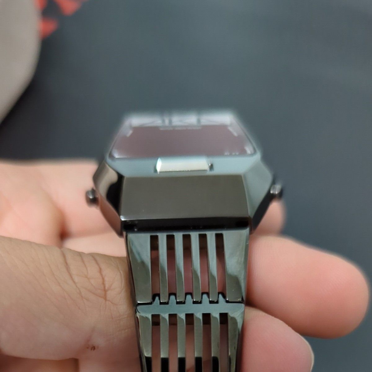 ALBA セイコーAKA デジタル腕時計 LED赤文字盤（IPブラック