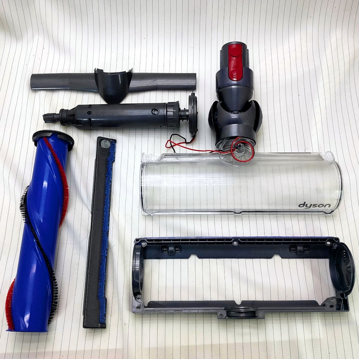 Dyson マイクロ1.5 分解清掃動作確認済 Dyson マイクロ1.5 分解清掃