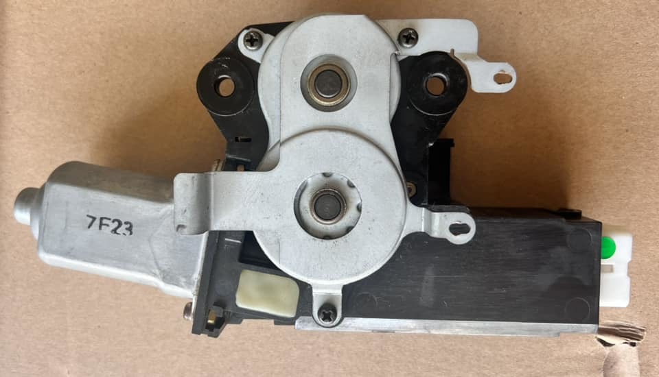 JZX100 サンルーフモーター チェイサー マークⅡ クレスタ