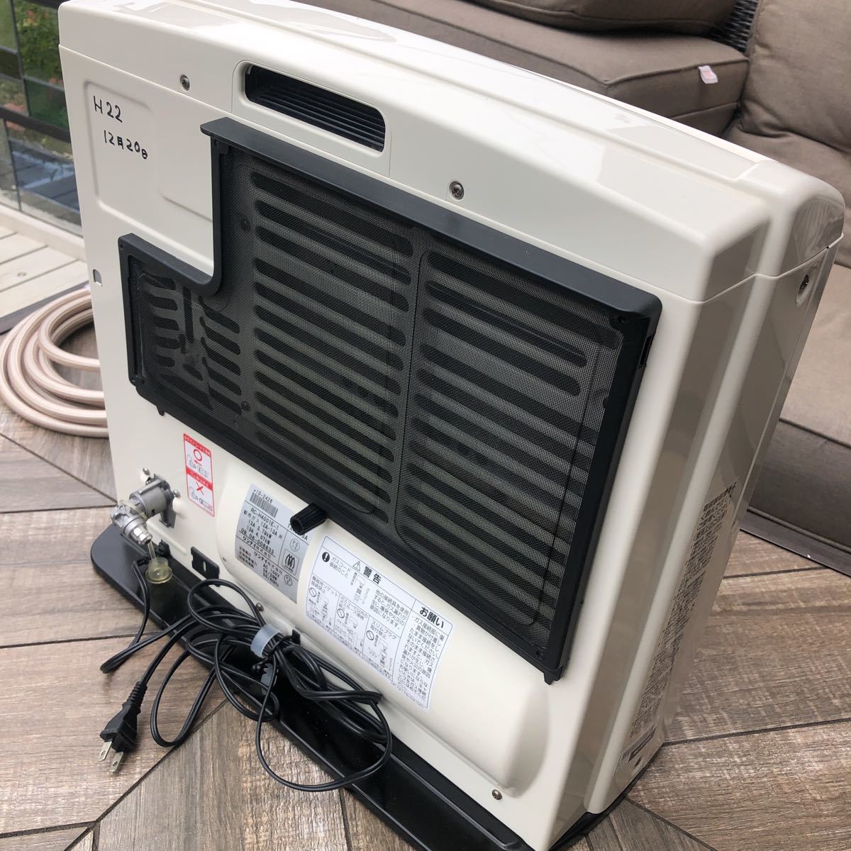 送料込み5mホース付属 15畳対応リンナイの都市ガス用ファンヒーターRC