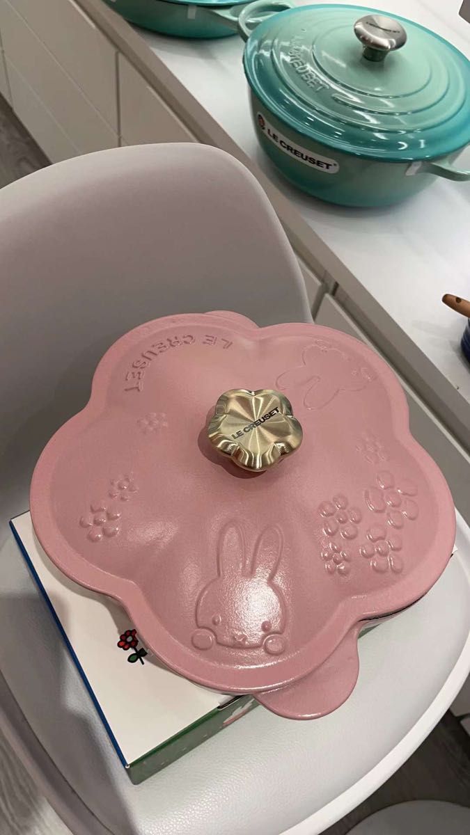 短期出品 ル・クルーゼ ミッフィー コラボ ココット・フルール 花