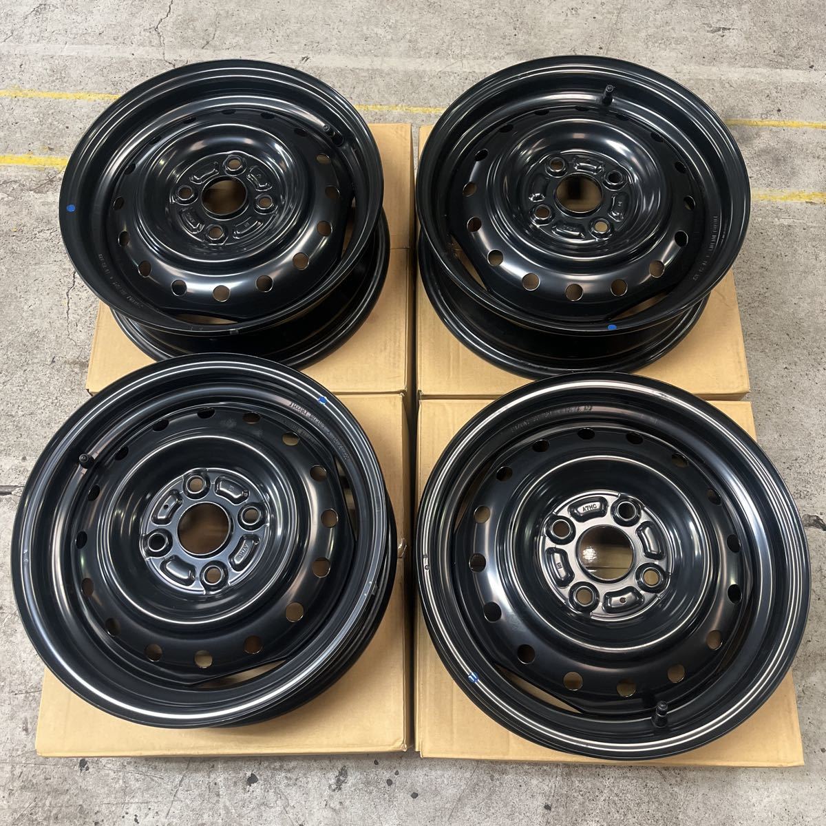 送料無料 スズキ スペーシア 純正スチールホイール 14インチ 4本 新車