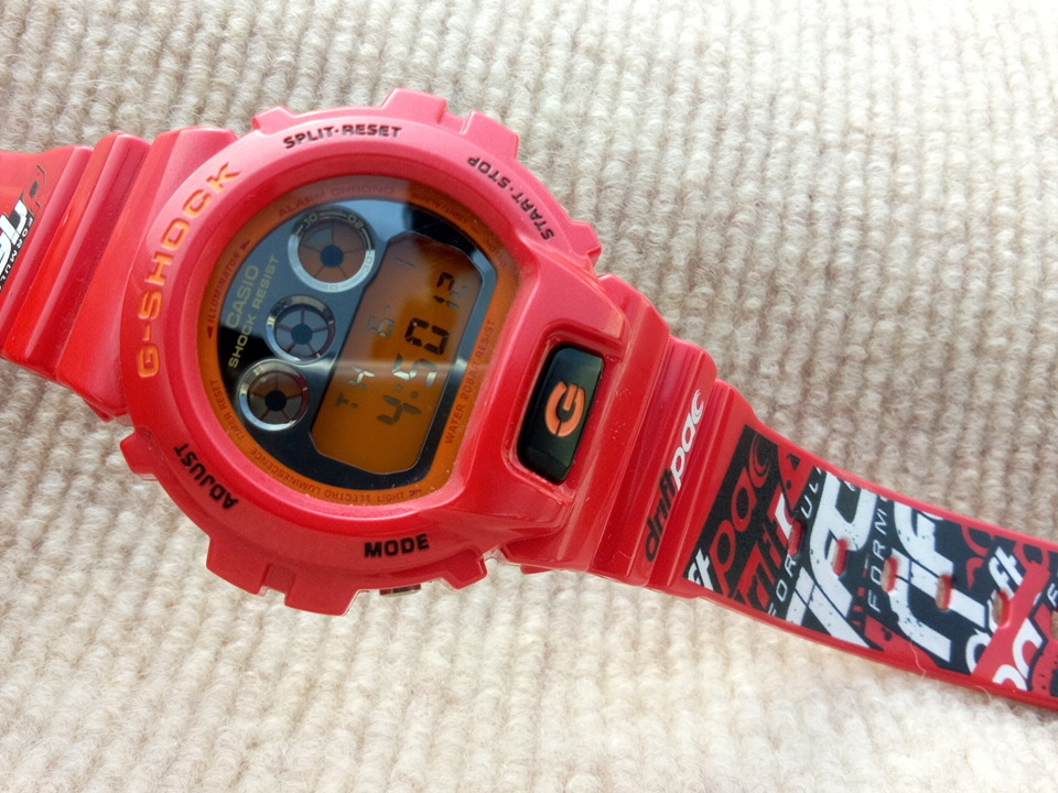 新品未使用 CASIO G-SHOCK DW-6900CB クレイジーカラーズ レッド