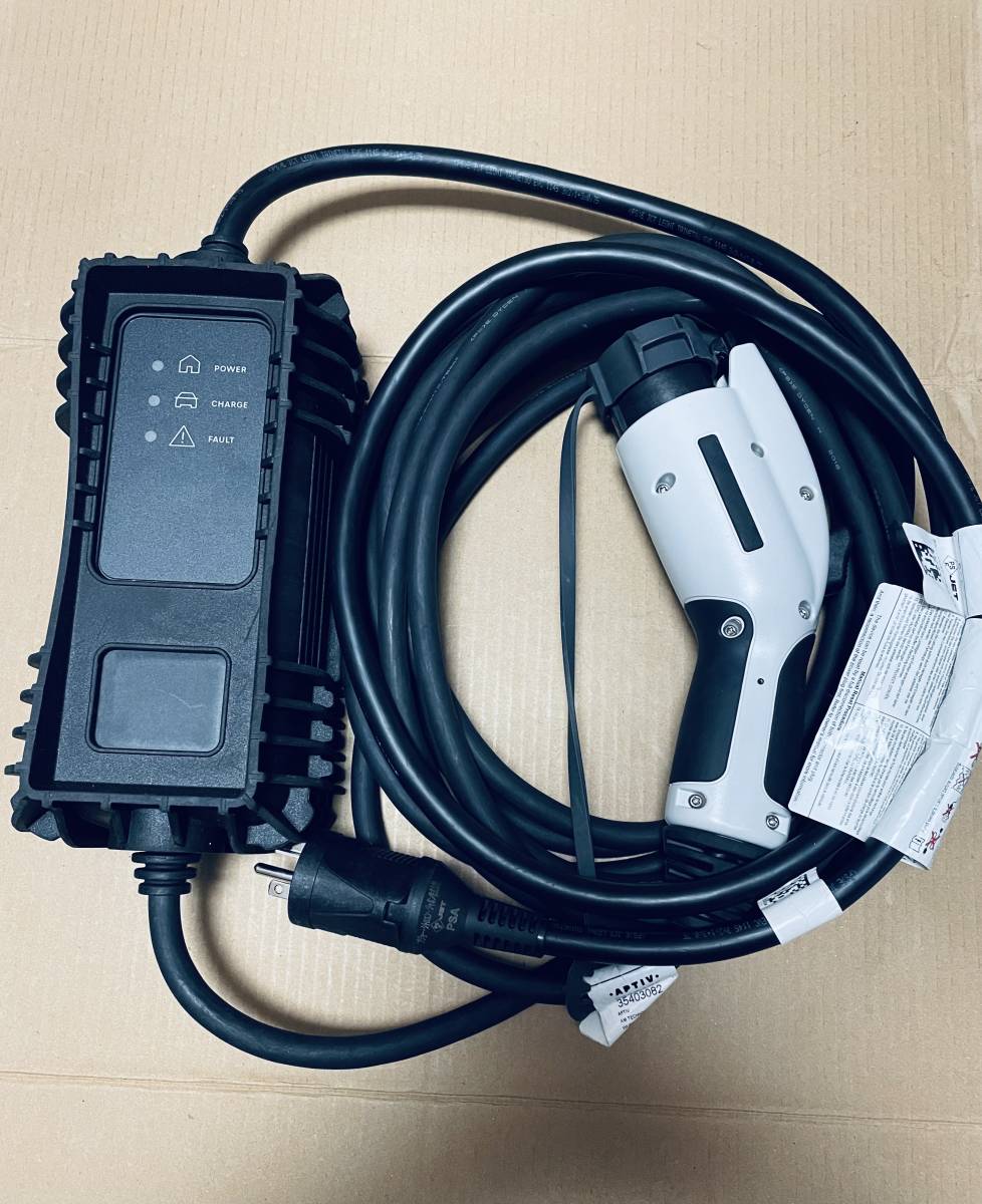 プジョー 純正e-2008 充電ケーブル｜Yahoo!フリマ（旧PayPayフリマ）