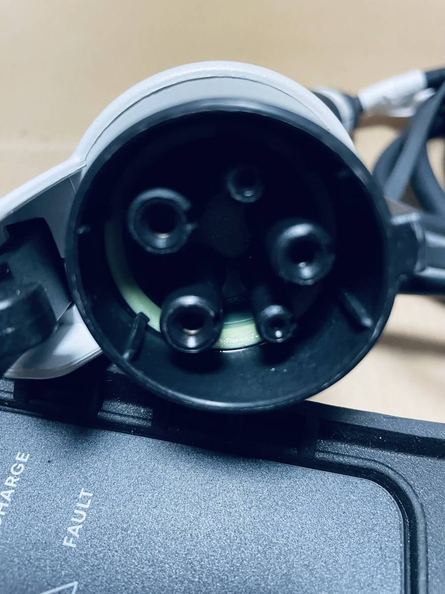 プジョー 純正e-2008 充電ケーブル｜Yahoo!フリマ（旧PayPayフリマ）