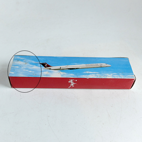 Yahoo!オークション - HAREQUIN AIR MD-81（JA8552）1/200 SCALE MODEL