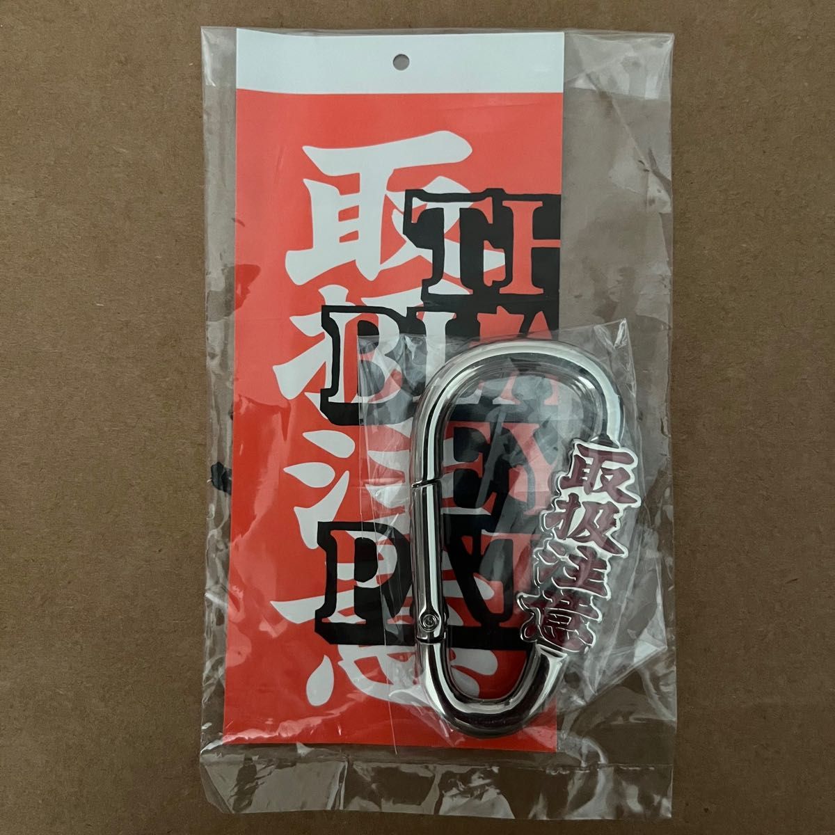 BLACK EYE PATCH HANDLE CARABINER カラビナ ブラックアイパッチ