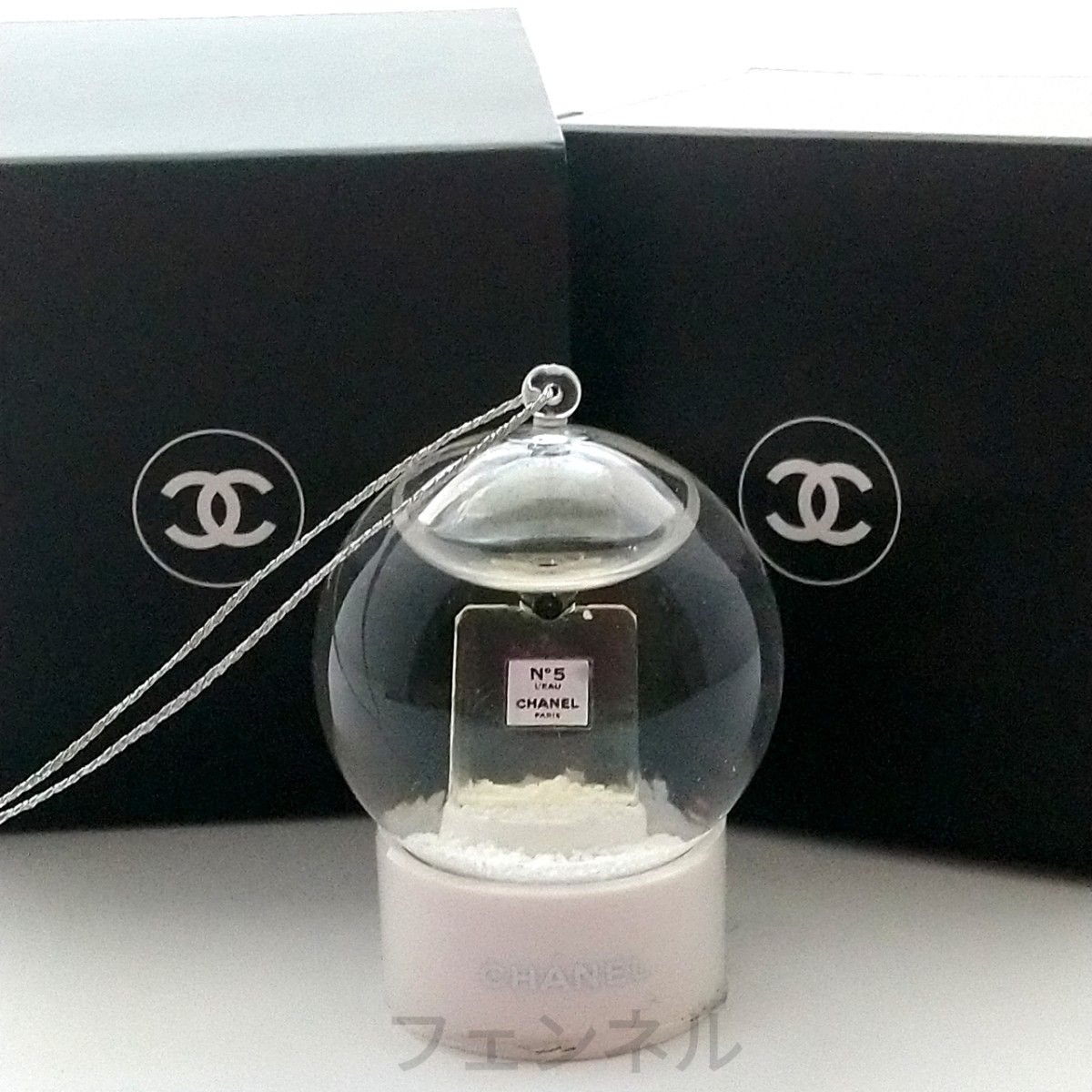 シャネル 正規ノベルティ 新品未使用 ミニ スノードーム チャーム