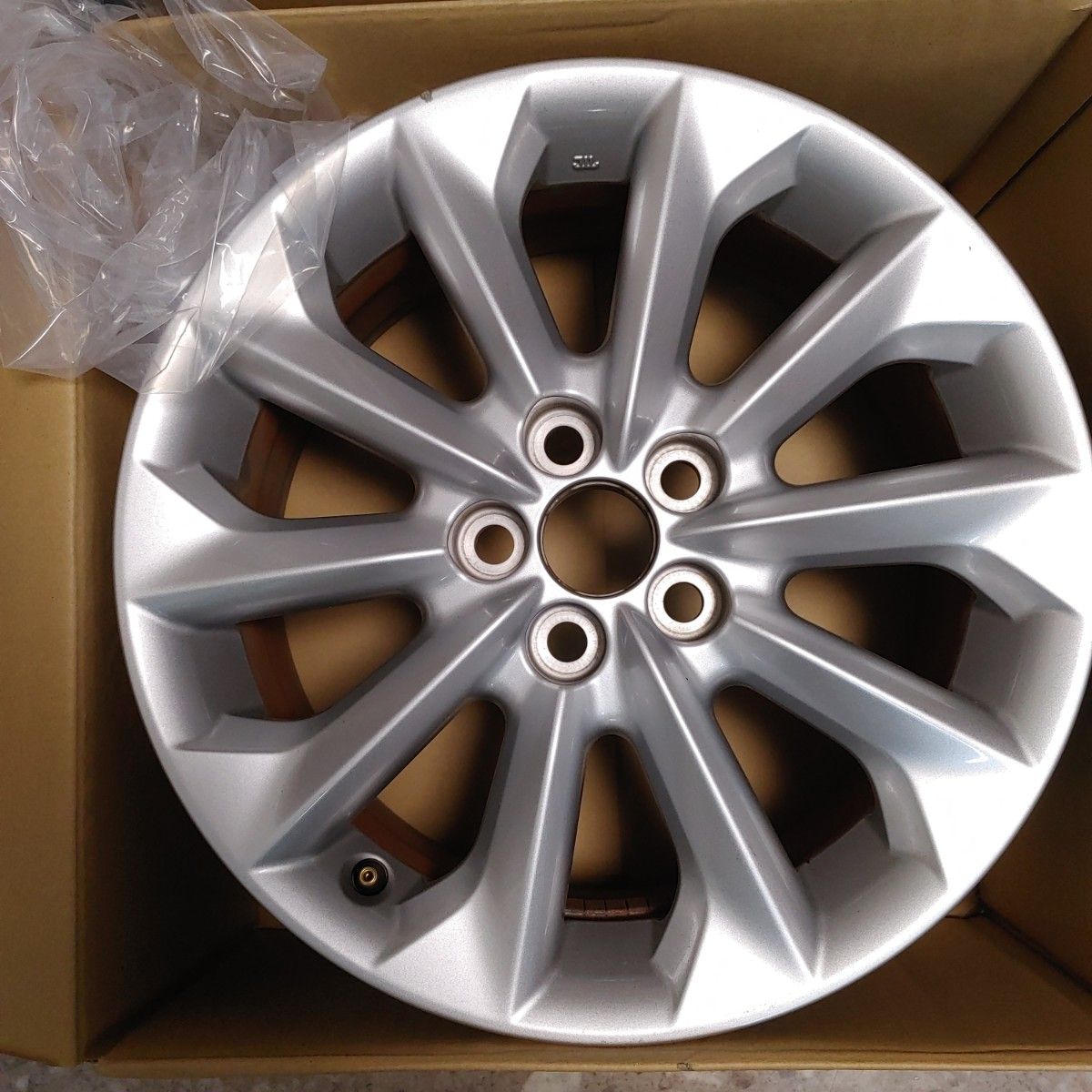 トヨタ カローラ ツーリング 純正ホイール16インチ4本セット｜Yahoo