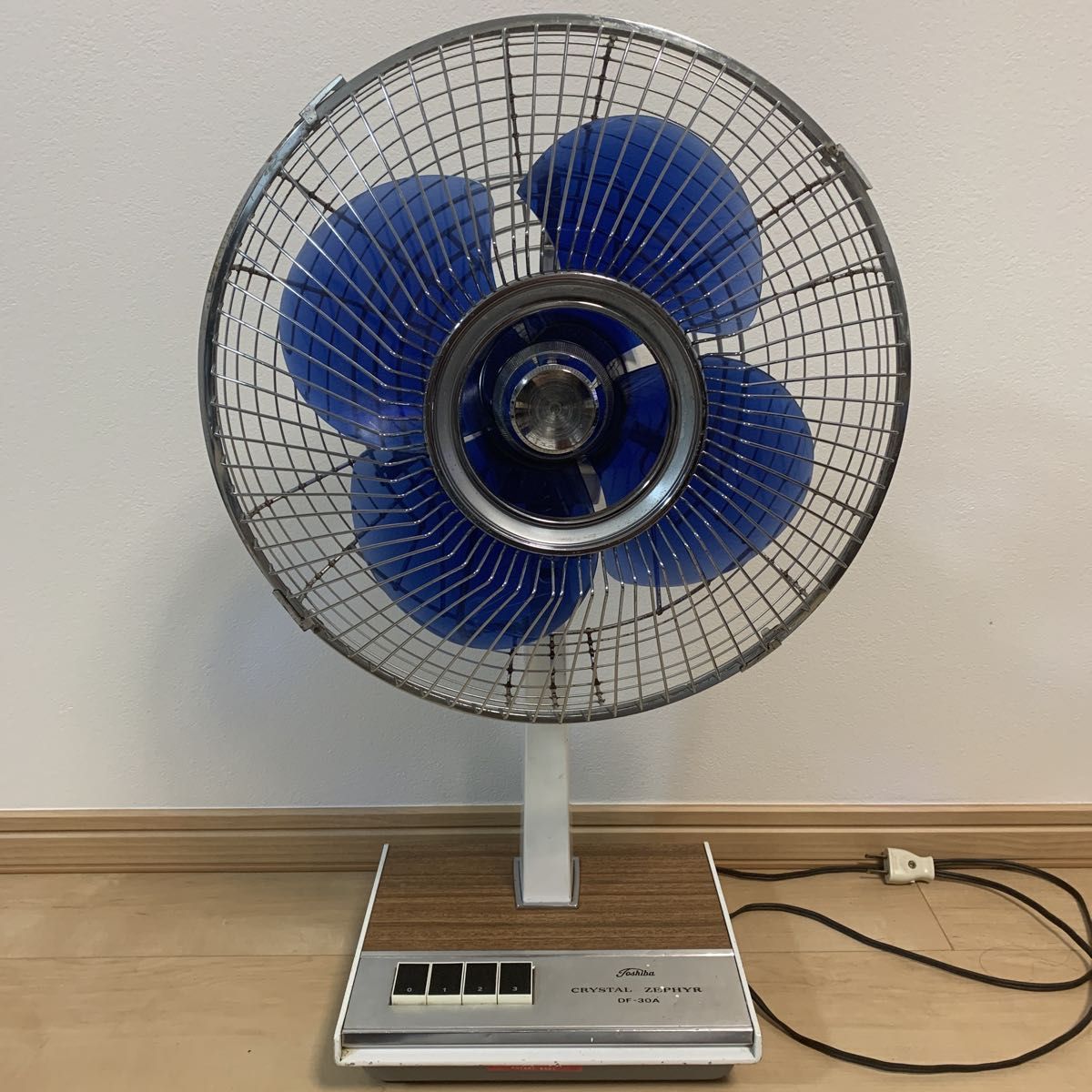 昭和レトロ TOSHIBA 東芝扇風機 CRYSTAL ZEPHYR DF-30A 動作品｜Yahoo
