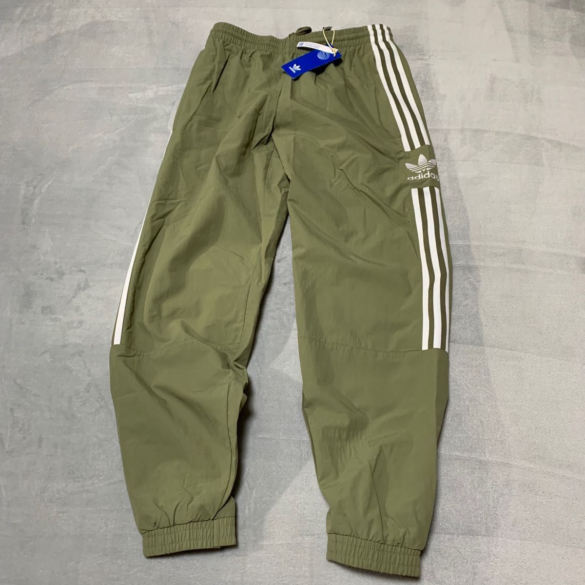 adidas アディダスオリジナルス セットアップ 上下セット ナイロン