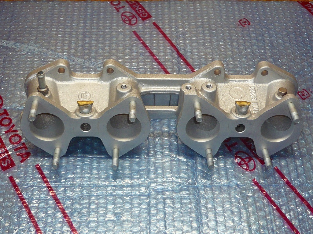 トヨタ純正 2T-G インマニ インテークマニホールド ソレックス SOLEX