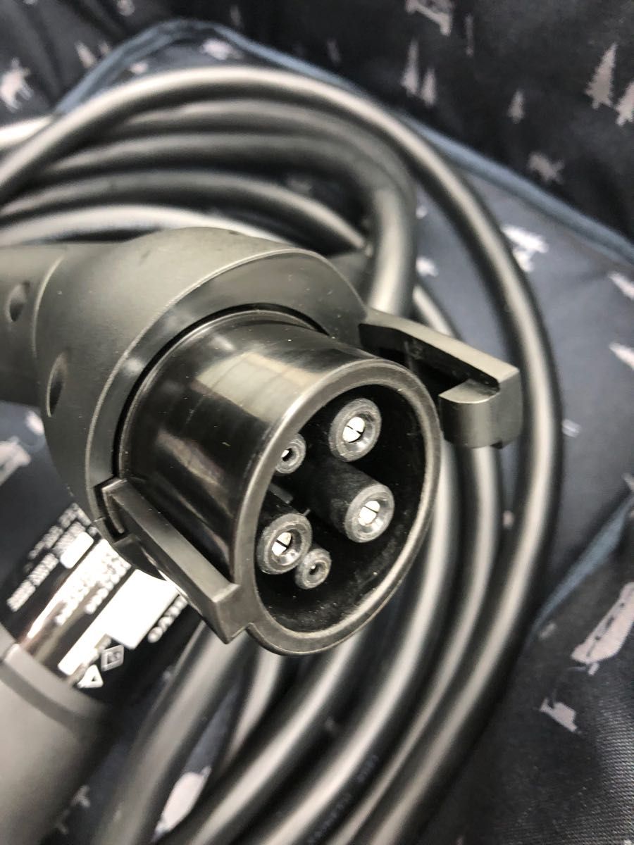 200V充電ケーブル ボルボ純正品｜Yahoo!フリマ（旧PayPayフリマ）