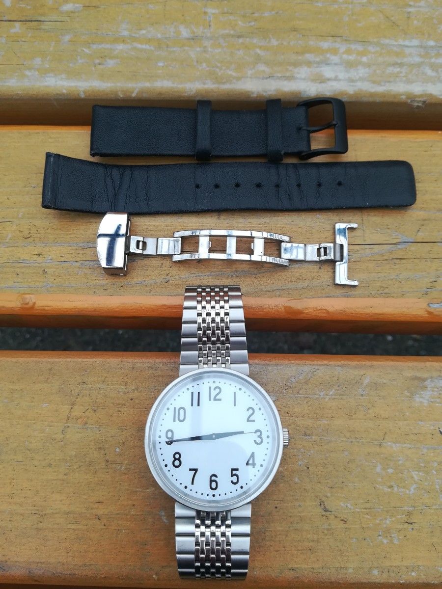 無印良品ソーラー公園の腕時計(大) 定価19900円の品 ローランド愛用品