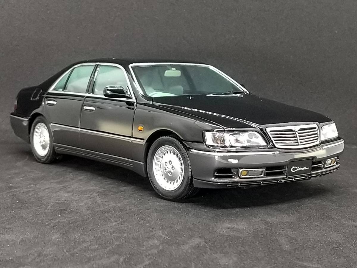 Yahoo!オークション - アオシマ 1/24 Y33 シーマ 完成品 実車用ウレタ
