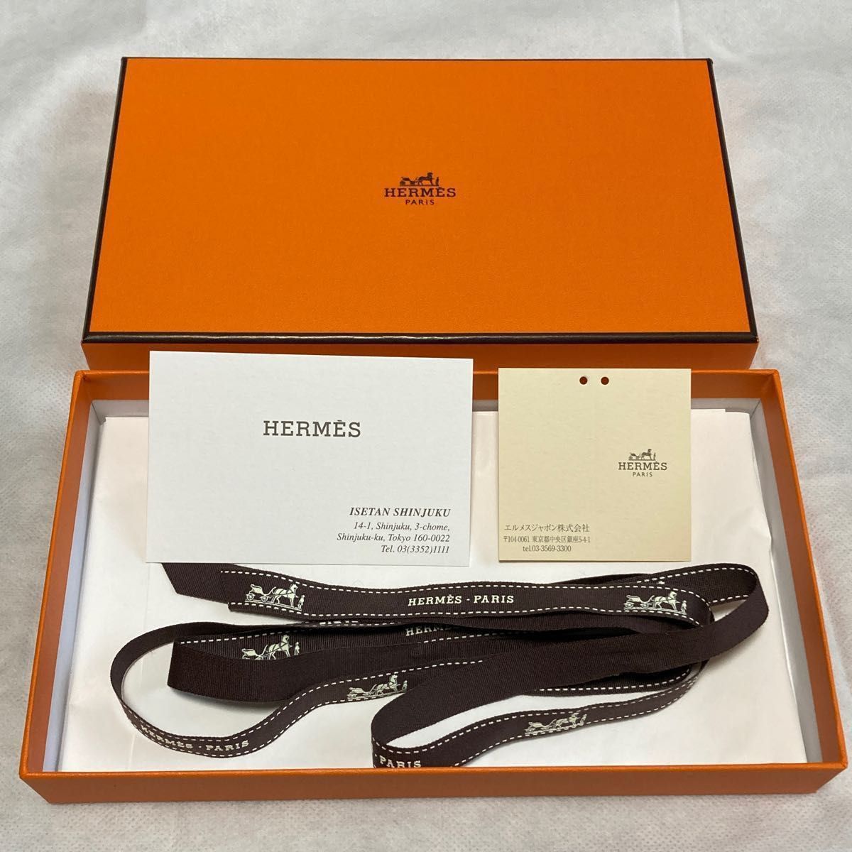 HERMES エルメスの空箱です 3種類とリボン1本 オマケの小箱です リング