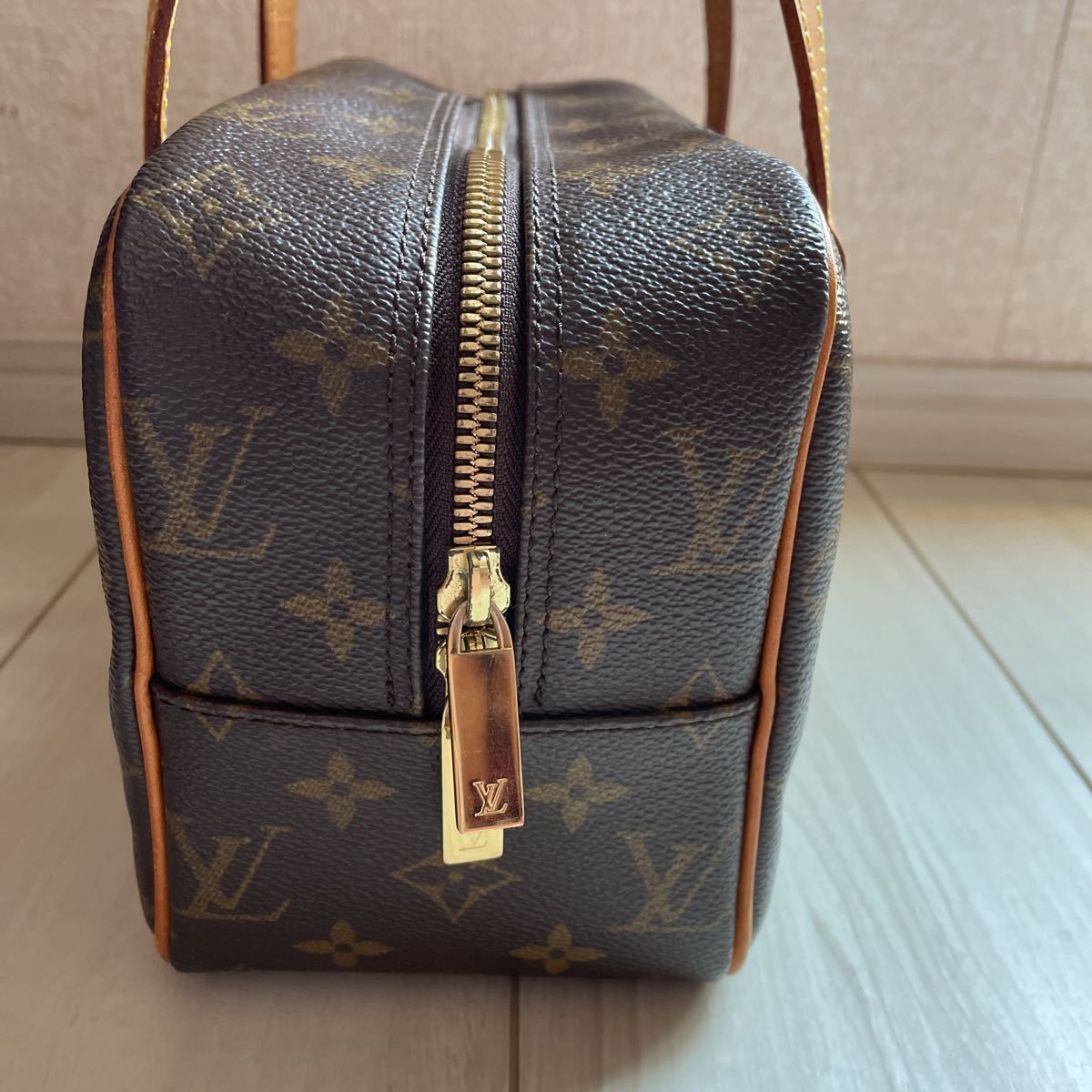 LOUIS VUITTON シテMM ルイヴィトン モノグラム バッグ ショルダー