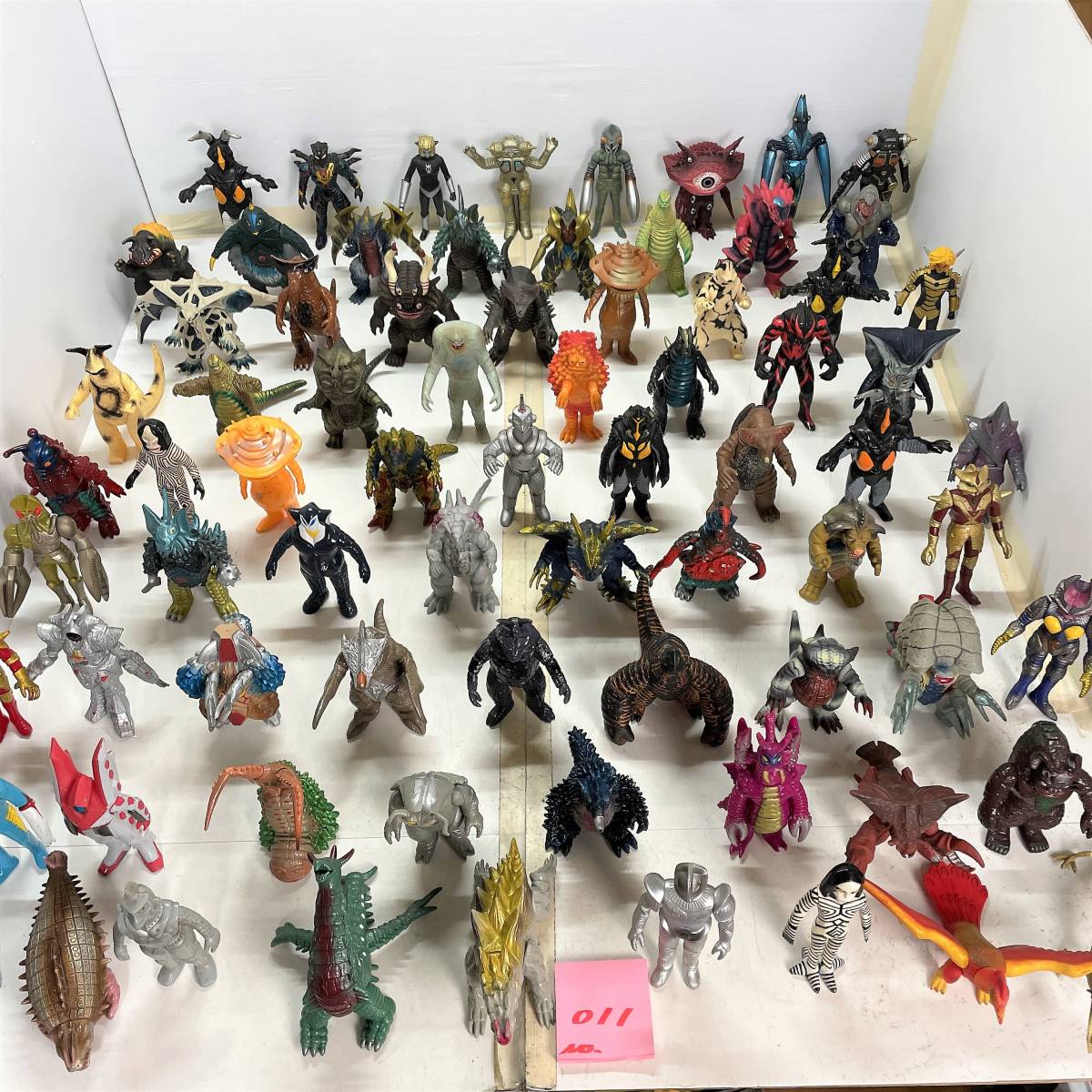 Yahoo!オークション - ウルトラマン 怪獣 宇宙人 ウルトラ怪獣シリーズ