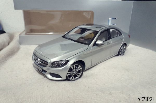 1/18 メルセデスベンツ Cクラス W205 前期 シルバー ミニカー 1/18