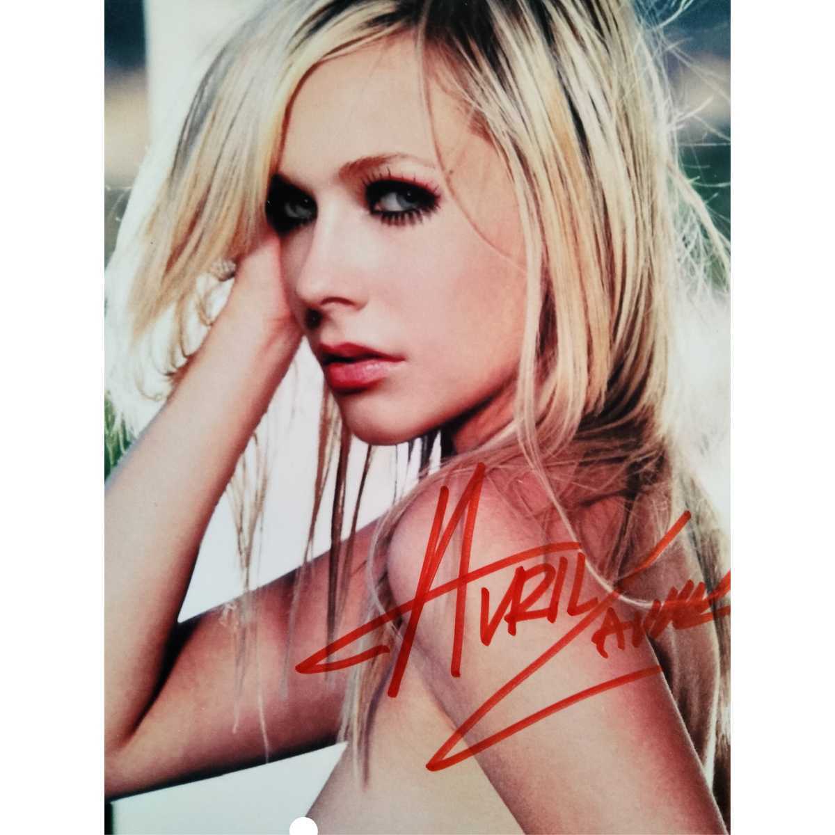 Yahoo!オークション - アヴリル・ラヴィーン直筆サイン入り2Lサイズ写