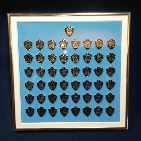 Yahoo!オークション - 警察庁ピンバッジ 全49個額装 47都道府県+皇宮+