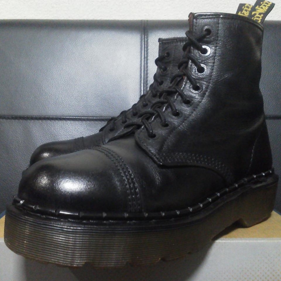 激レア】Dr Martens 英国製 クレイジーボム UK8 厚底 8ホール 黒